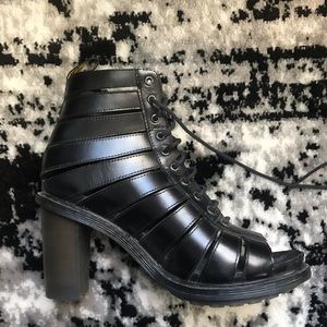 Dr Martens black lace up heel